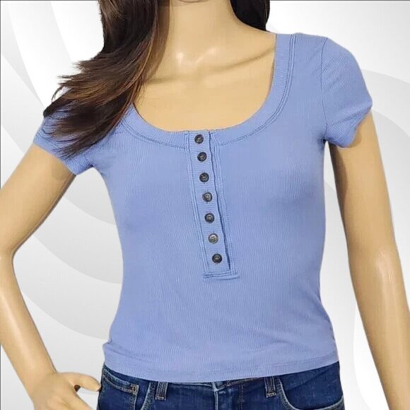 2/$30 Lulus Blue Ribbed Henley Cropped Tee Size S | Casual Stretch Knit Top - Picture 2 of 7